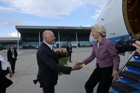 Llegada Von Der Leyen 1