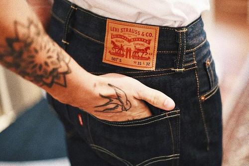 12 ofertas Levi's en Amazon: cazadoras, vaqueros y camisetas a mejor precio