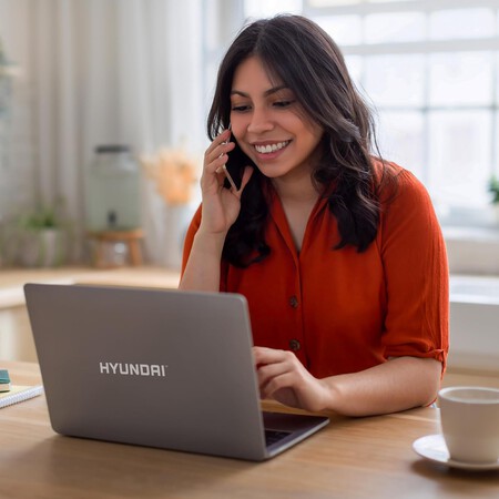 Laptop Hyundai Book N4020