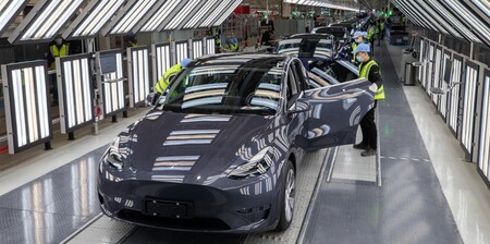 China tira de las orejas a Tesla: hay conductores que denuncian "aceleraciones inusuales" e incendios
