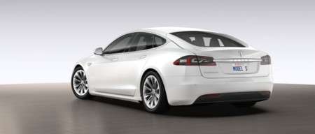 Tesla Model S 2017 01
