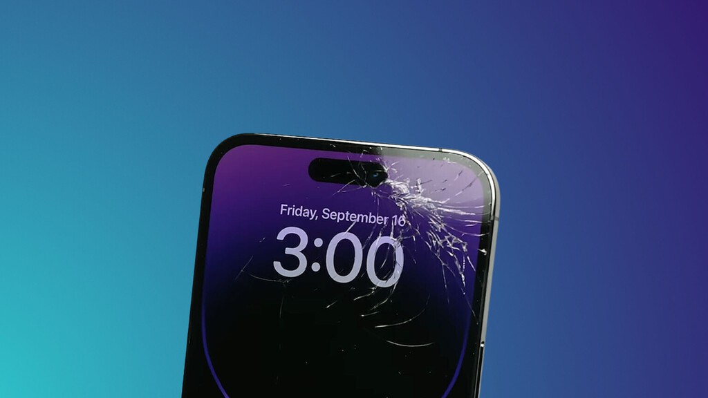 El iPhone 14 Pro Max de este usuario se destroza, rompe y dobla por la mitad. Sigue funcionando a la perfección El iPhone 14 Pro Max de este usuario se destroza, rompe y dobla por la mitad. Sigue funcionando a la perfección