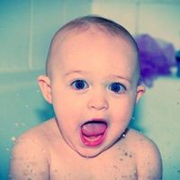 ¿Con qué frecuencia hay que bañar al bebé?