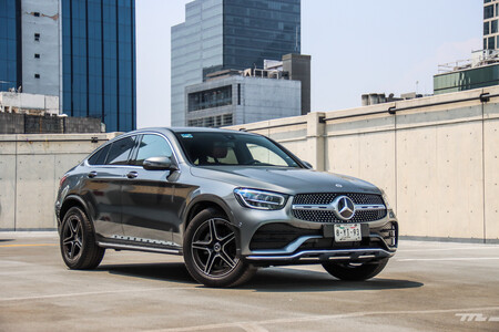Mercedes-Benz GLC 300 4MATIC Coupé 2021, a prueba: lo cómodo de un SUV, pero en un paquete de look deportivo