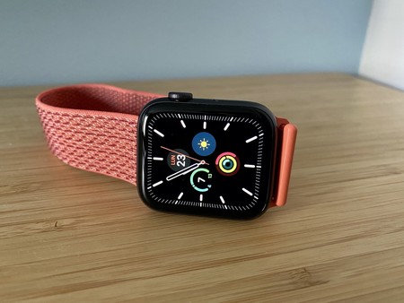 Un truco casi desconocido: cómo hacer que Siri te lea la hora en el Apple Watch