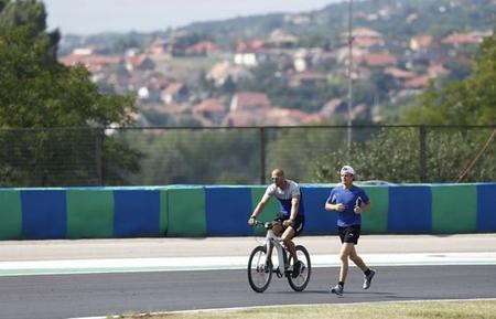 El desafortunado "affaire" del equipo Mercedes con el ciclismo
