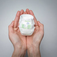 Huggies lanza un mini pañal para bebés prematuros extremos que pesan menos de 900 gramos