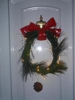 Guirnalda navideña hecha a mano