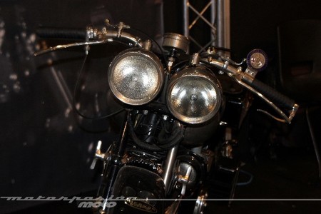Faros de Brough Superior