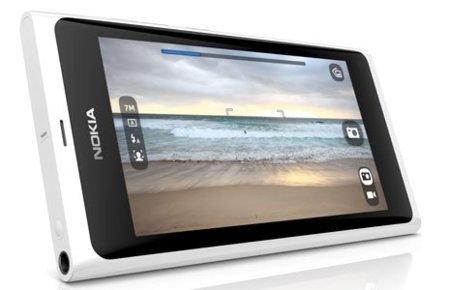 Al Nokia N9 le sienta muy bien el blanco, MeeGo recibirá actualización