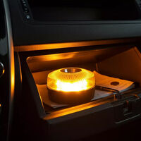 La DGT aclara la multa que tendremos que pagar por no llevar la baliza V16 en el coche a partir de ahora