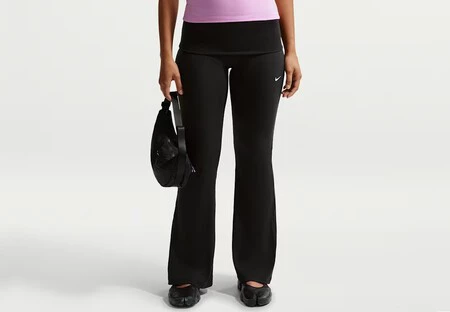 Pantalon Cenido Nike Sportswear Chill Knit