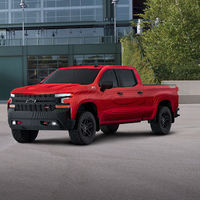 Chevrolet se une a la fiesta de las réplicas de LEGO a tamaño real con el nuevo Silverado