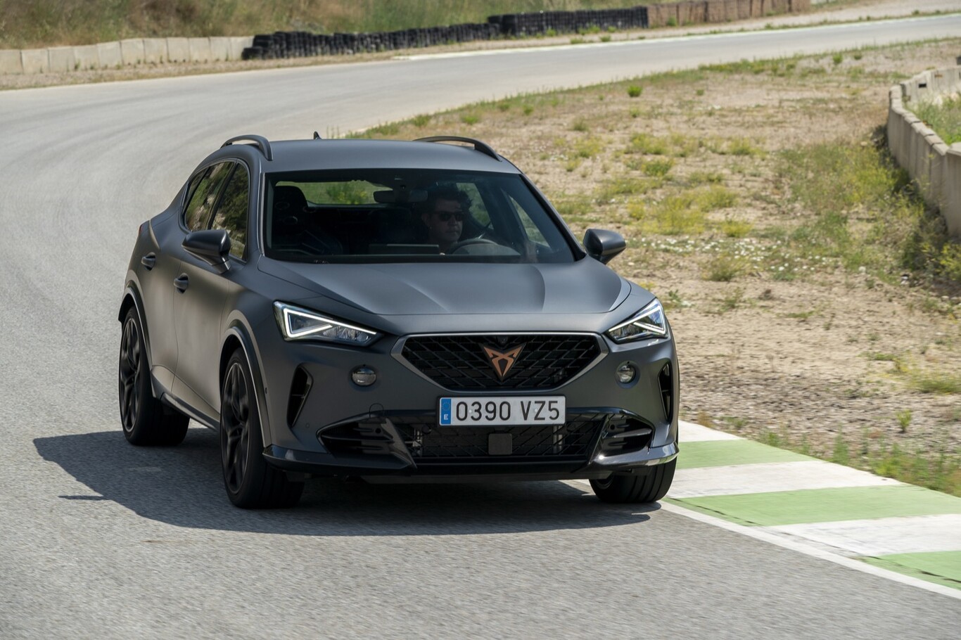 Probamos el CUPRA Formentor VZ5: 390 CV y una puesta a punto de ensueño para el CUPRA más exclusivo