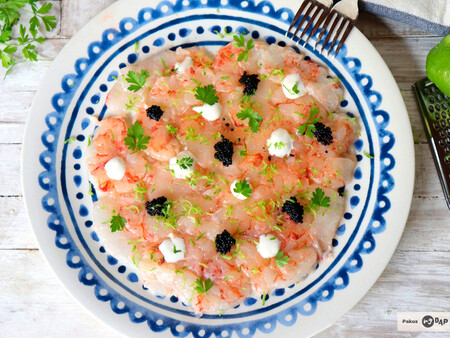Carpaccio de gambas, la elegante receta de aperitivo para ocasiones especiales (que prepararás en menos de 5 minutos)