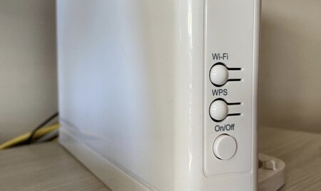 O botão de WPS permite conectar à rede sem pedir a senha