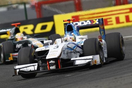 Chales Pic quiere un asiento en Virgin para 2012