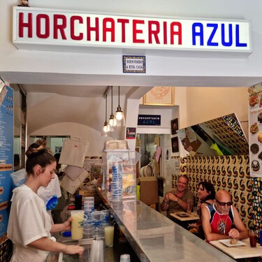Tras casi un siglo haciendo la mejor horchata de Alicante con recetas de la abuela, este local es historia viva de la ciudad