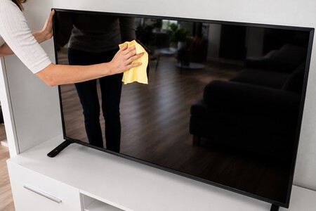 Limpiando Televisor