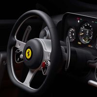 Apple canceló el proyecto tras una década de dudas, pero Ferrari ha dejado a Jony Ive terminar el trabajo: el resultado es el "iPhone 4" de los coches