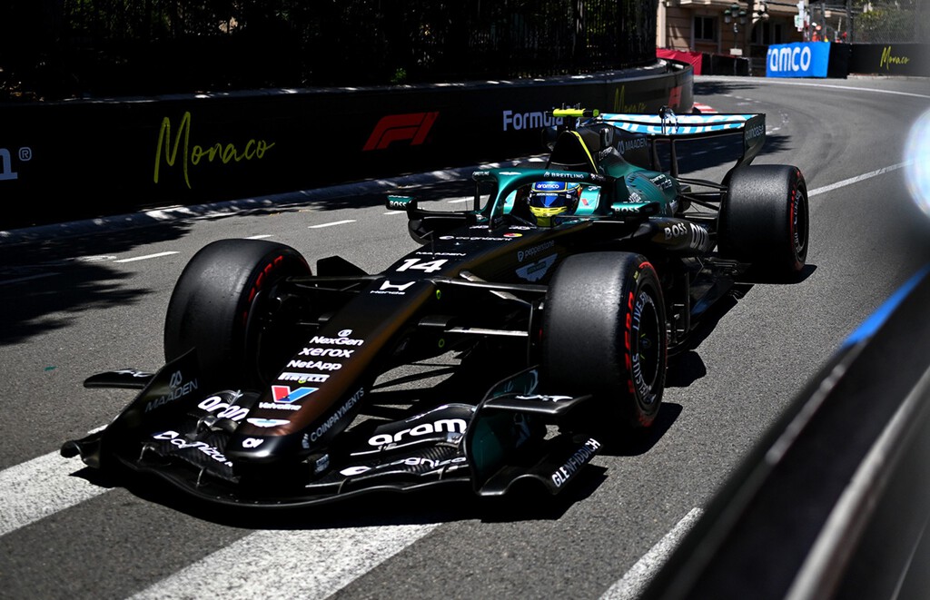 Alonso suma su primer punto de la temporada en Mónaco gracias a la doble equivocación de Pérez · PulseAM