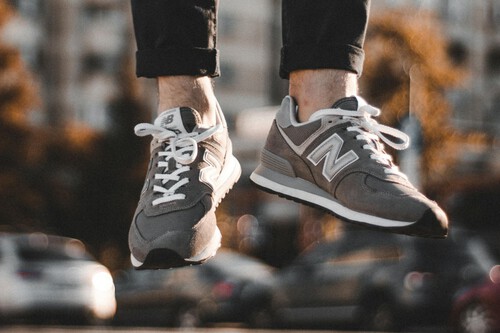 New Balance a precio de liquidación: El Corte Inglés comienza a agotar todo el stock de zapatillas al 60% de descuento en su outlet
