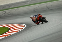 MotoGP Malasia 2012: Sandro Cortese gana en Moto3 ante el héroe local Zulfahmi Khairuddin 