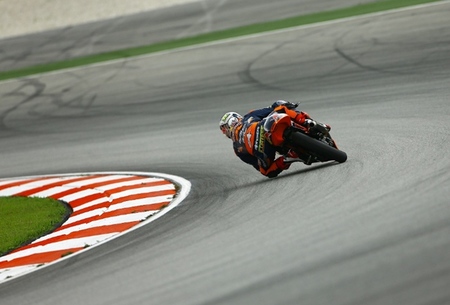 MotoGP Malasia 2012: Sandro Cortese gana en Moto3 ante el héroe local Zulfahmi Khairuddin