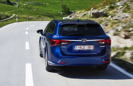 Toyota Avensis 2015 Prueba