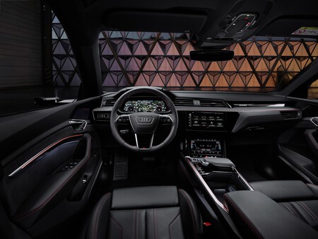 Audi Q8 E Tron 6