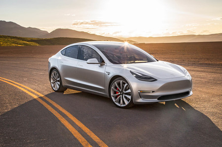 El primer Tesla Model 3 ya ha superado los 160.000 km, ¡y sólo ha perdido un 2,5% de su autonomía original!