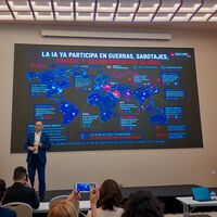 "Con la IA, ya no necesito mandar el spam del nigeriano a 20 millones de personas diciendo que me he enamorado de todos a ver quién pica. Lanzo el mismo pero a cada uno le digo lo que quiere oír"