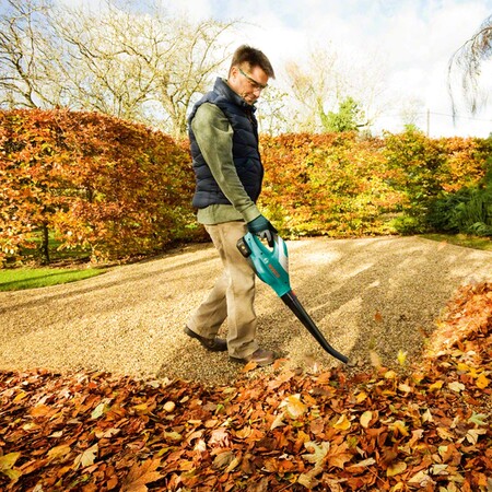 Ofertas en herramientas de jardín y bricolaje de marcas como Makita o Bosch disponibles en Amazon