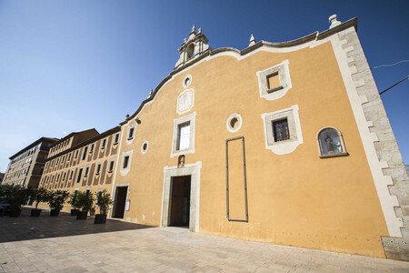 Viajes Playa Levante Mediterraneo Espana Escapadas Baratas Eclipse Solar Comida Buena Turismo