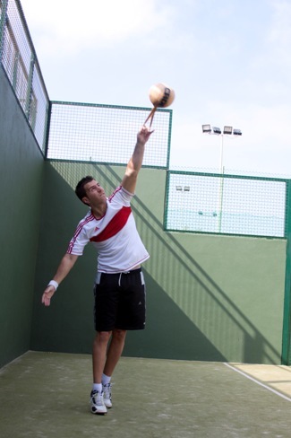 Entrenando la potencia del tren superior en pádel