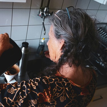 Susana García, limpiadora de 62 años sobre los costes de la calefacción: "A final de mes me quedan 200 euros y no me da ni para comer" 