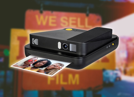 Kodak Smile Classic, nueva cámara de aspecto retro pero con la última tecnología en foto instantánea