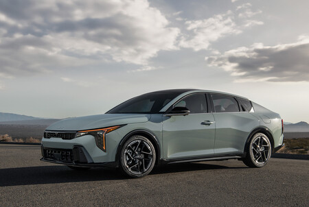 Kia K4 Mexico 9