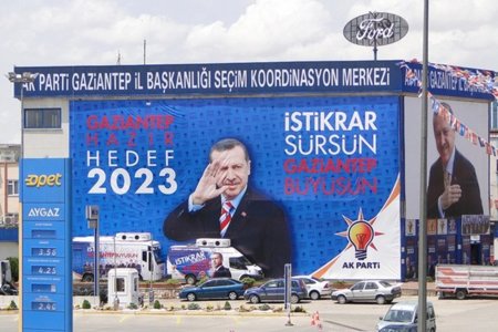 Turquía también detiene a los seguidores de Anonymous