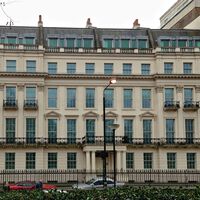 Un multimillonario chino compró la casa más cara de Londres. Lo que ha ocurrido después es una película de terror inmobiliario