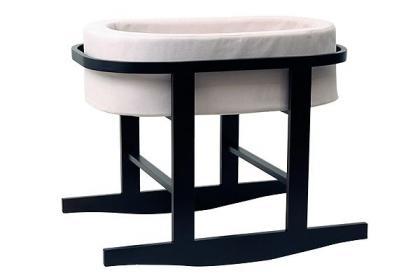 Cuna de diseño: calidez y modernidad