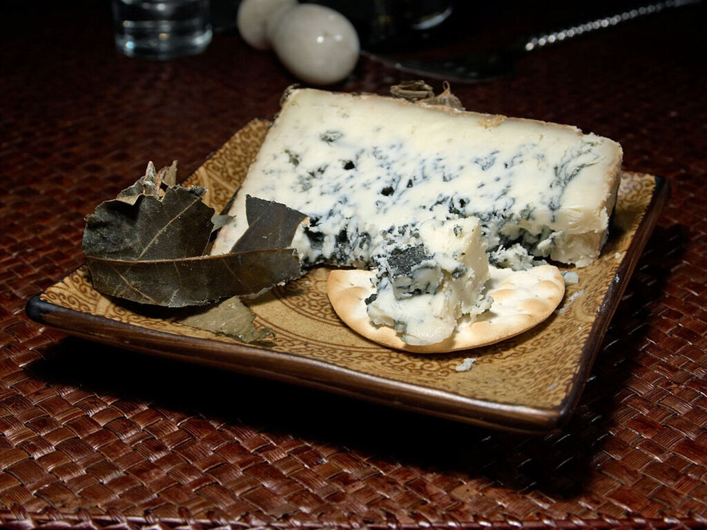 El queso más caro del mundo es asturiano y suma récords a más velocidad de la que los asume el Guinness. Ya ya por 37.000 €