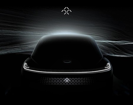 El primer Faraday Future de producción se deja ver (un poco), antes de presentarse en el CES