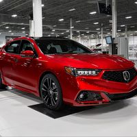 Los primeros Acura TLX PMC fabricados a mano llegarán muy pronto a los concesionarios