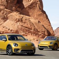 El Volkswagen Beetle Dune llega a España en versión coupé y cabrio
