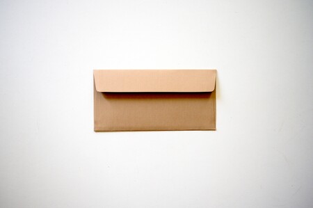 Cómo cambiar la dirección de reenvío de correo del servicio "Iniciar sesión con Apple"