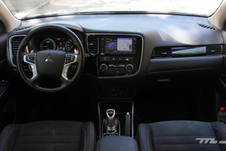 Mitsubishi Outlander Phev 280