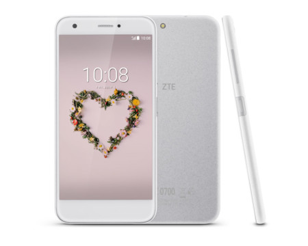 ZTE Blade A512, nueva gama de entrada para refrescar el verano
