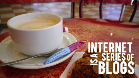 Consejos para Facebook, LinkedIn y la crisis, tomando café. Internet is a series of blogs (CLXXIV)