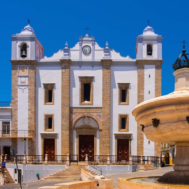 48 horas en Évora: qué hacer y qué comer en el rincón del Alentejo que lo tiene todo a apenas una hora de España
